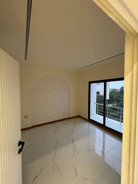 ویلا با طراحی خاص در سعادت آباد — عکس ۱۱