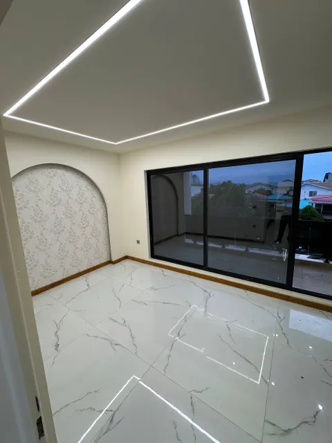 ویلا با طراحی خاص در سعادت آباد — عکس ۱۲